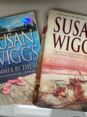 Best Selling Author Susan Wiggs 2 Book Set of “Summer By The Sea”